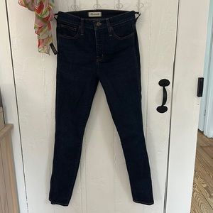 Madewell Hi-Rise Skinny Jeans in Dark Wash